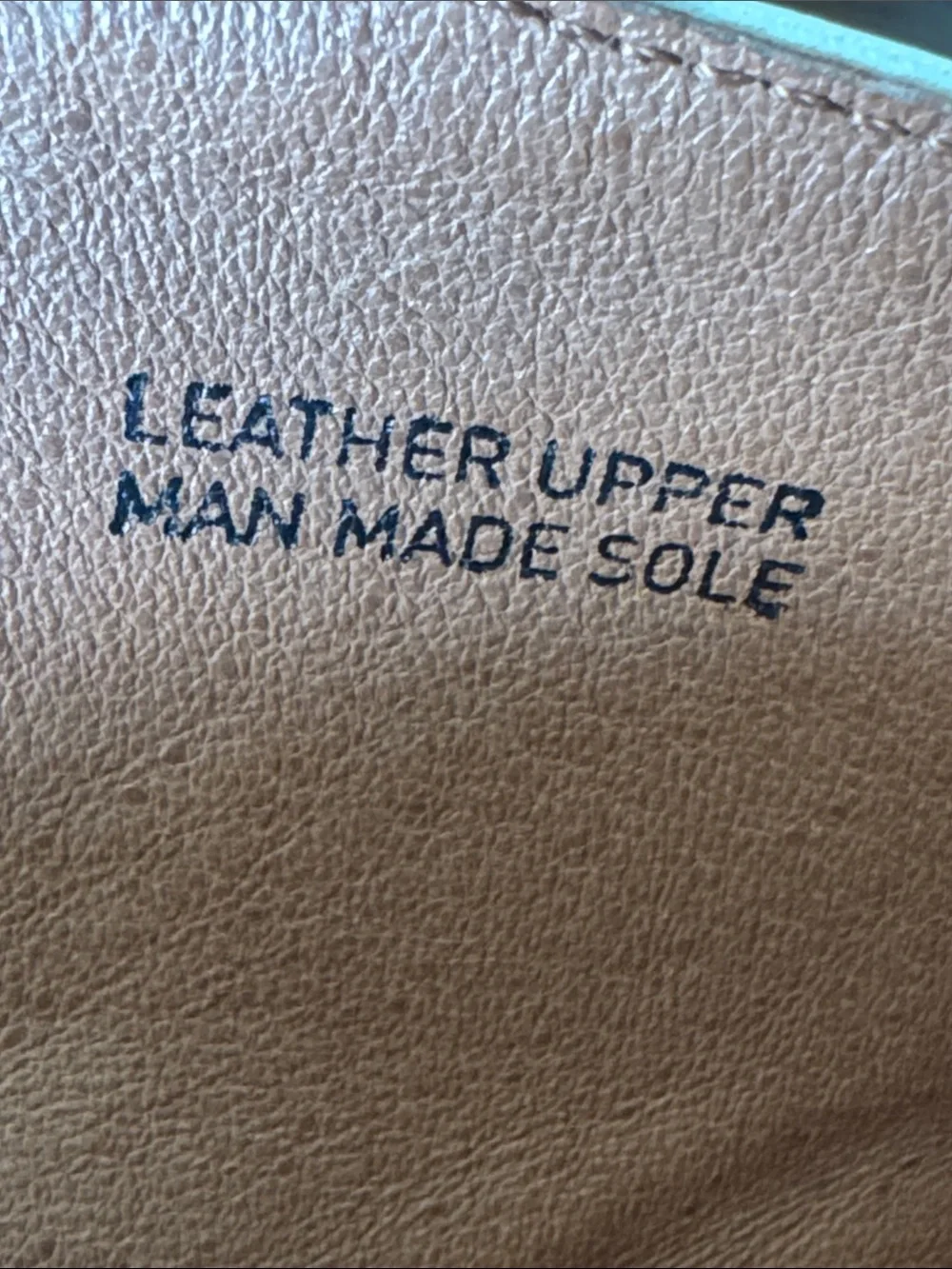 Ángel Alarcon cream leather